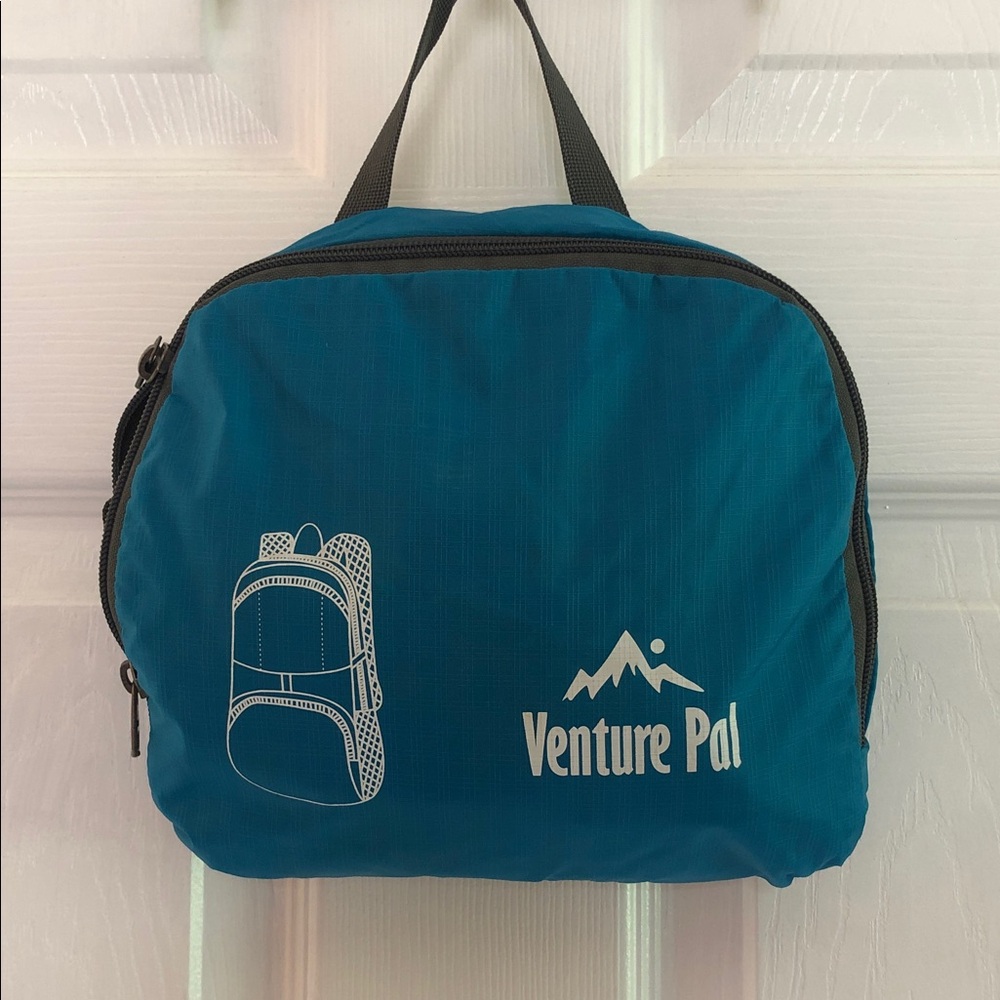 Venture Pal Field Operation 35L Ultra-light Packable Backpack, like new, blue